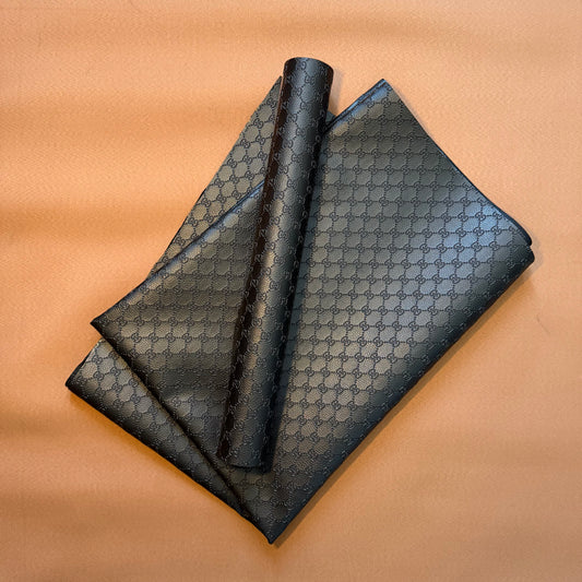 GG INWARD EMBOSSED LOGO LEATHER